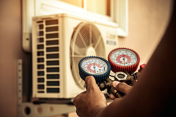 Professional Hvac technician working in Weston, CT